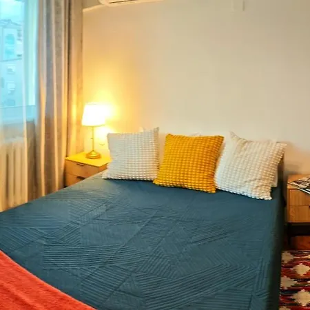 Apartment Center Point